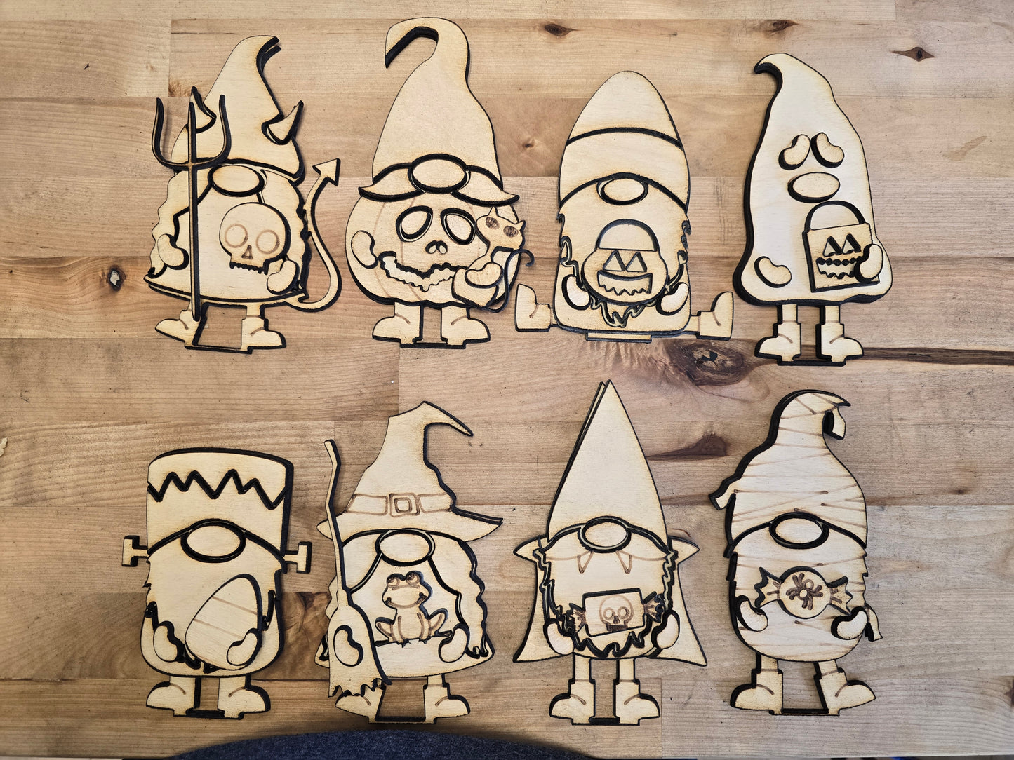 Halloween Standing Gnome Set