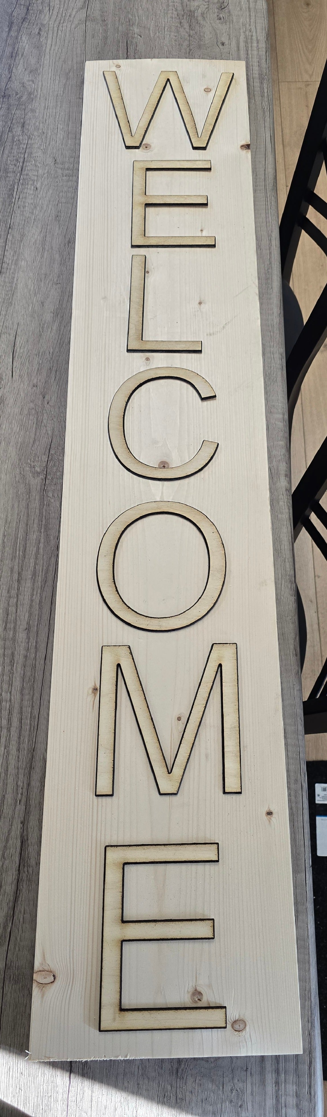 4 FT Porch Leaner Welcome