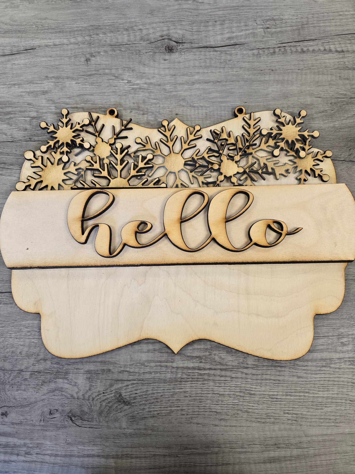 Scalloped Interchangeable Sign Door Hanger Base and one insert
