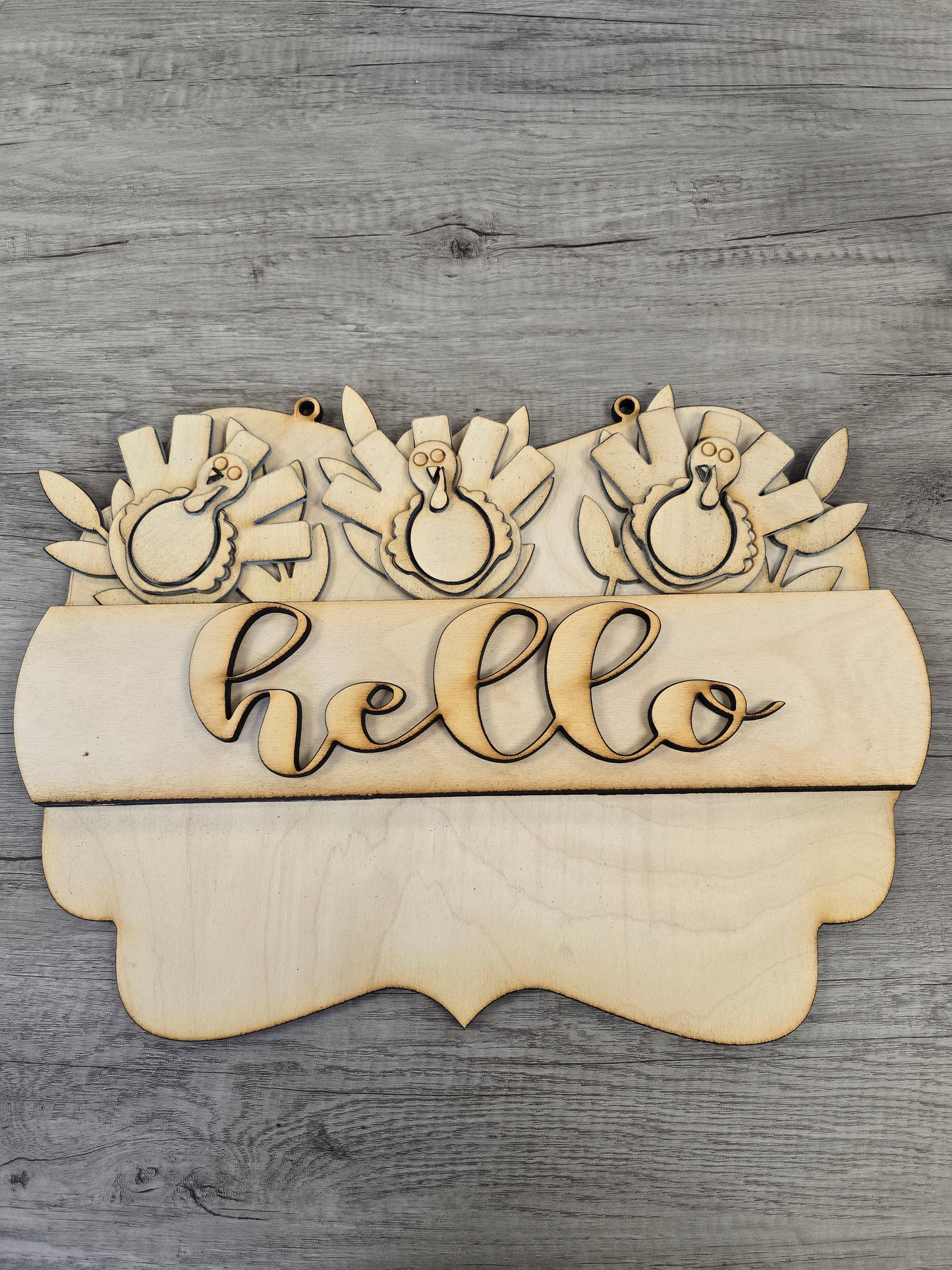 Scalloped Interchangeable Sign Door Hanger Base and one insert